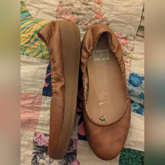 FitFlop Brown Flats - 8 - Picture 1 of 5